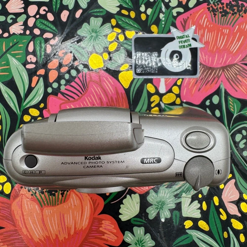 Kodak Advantix C700 APS Film Camera Silver 30-60mm Zoom Multi AF MRC